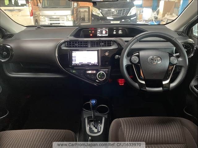 toyota aqua 2019 CFJ1633970 image 2