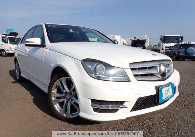 mercedes-benz c-class 2013 REALMOTOR_N2023100287F-24 image 2