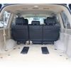 toyota land-cruiser-wagon 2005 -TOYOTA--Land Cruiser Wagon GH-UZJ100W--UZJ100-0156505---TOYOTA--Land Cruiser Wagon GH-UZJ100W--UZJ100-0156505- image 11