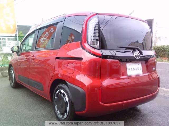 toyota sienta 2023 CFJ1837657 image 2