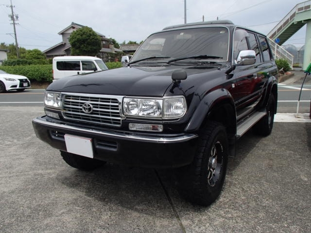 car_dc634513-6b46-4c55-9908-
