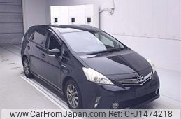 toyota prius-α 2012 CFJ1474218