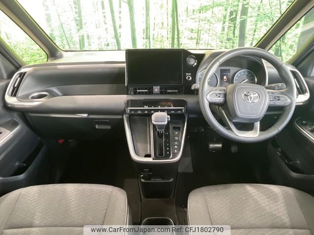 toyota voxy 2025 CFJ1802790 image 2