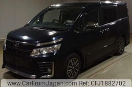 toyota voxy 2015 CFJ1882702