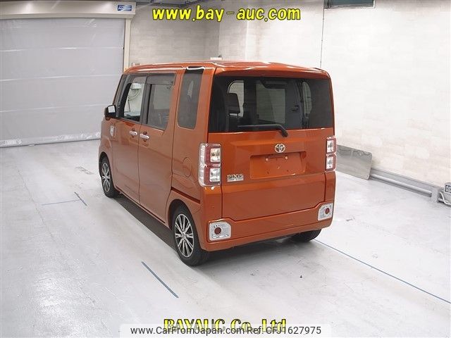 toyota pixis-mega 2020 CFJ1627975 image 2