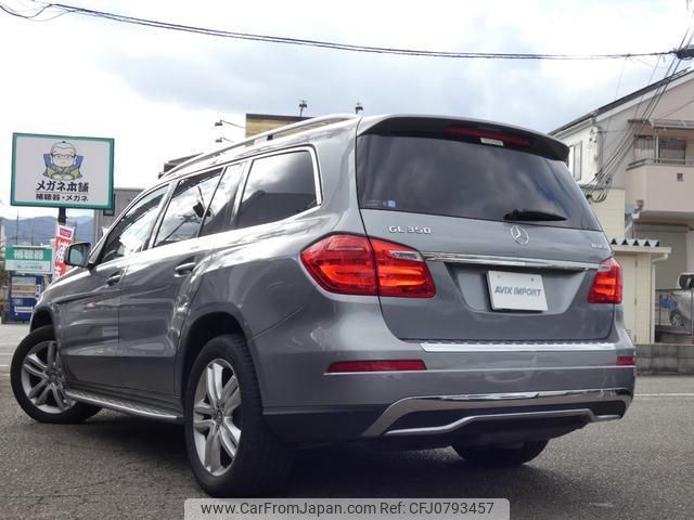 mercedes-benz gl-class 2016 quick_quick_166824_WDC1668242A682427 image 2