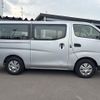 nissan nv350-caravan-van 2017 GOO_JP_700030018430250616001 image 3