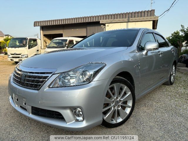 toyota crown 2010 -TOYOTA--Crown GWS204--0021019---TOYOTA--Crown GWS204--0021019- image 1