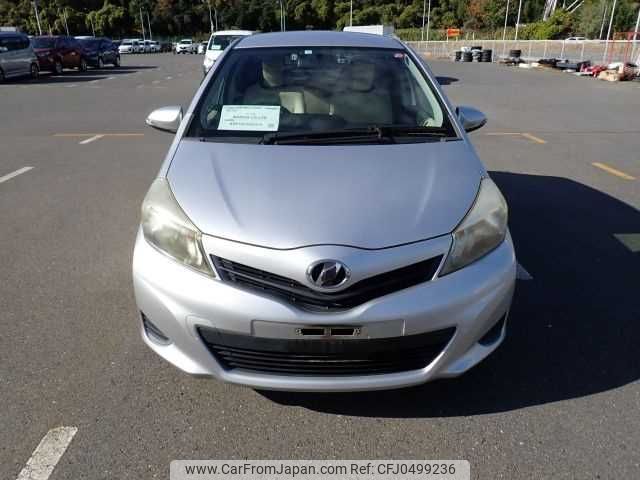 toyota vitz 2011 504928-241128162506 image 1