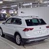 volkswagen tiguan 2019 -VOLKSWAGEN--VW Tiguan WVGZZZ5NZKW882970---VOLKSWAGEN--VW Tiguan WVGZZZ5NZKW882970- image 6