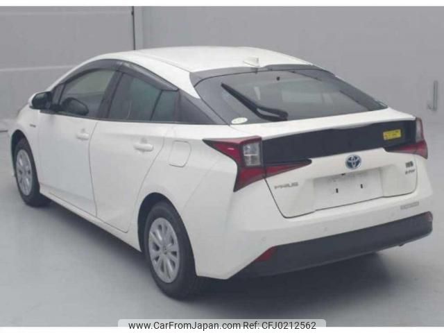 toyota prius 2019 quick_quick_DAA-ZVW55_ZVW55-6007311 image 2