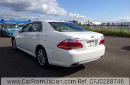 toyota crown 2012 NIKYO_RR34582