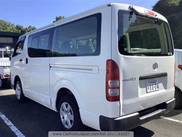 toyota regiusace-van 2016 CFJ1783351 image 2
