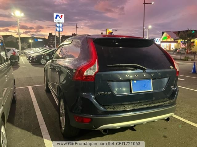 volvo xc60 2013 CFJ1721063 image 2