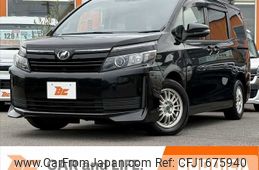 toyota voxy 2014 CFJ1675940