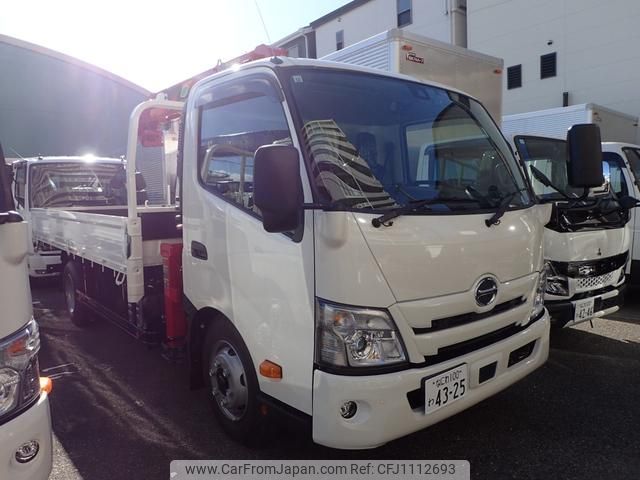 hino dutro 2024 GOO_NET_EXCHANGE_0707934A30250501W002 image 1
