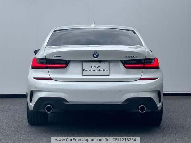 bmw 3-series 2020 quick_quick_5V20_WBA5V720X0FJ41956 image 2
