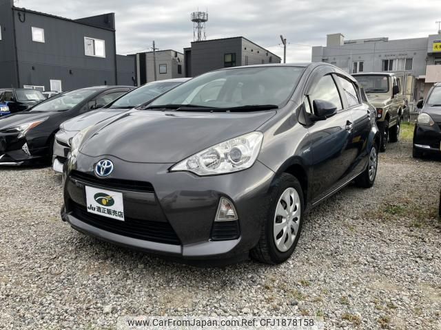 toyota aqua 2014 CFJ1878158 image 1