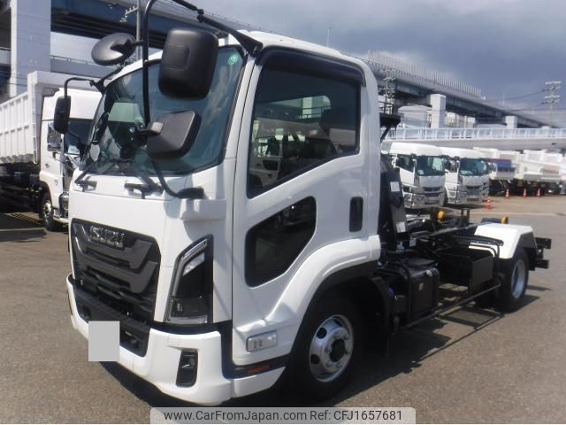 isuzu forward 2025 CFJ1657681 image 2