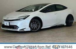 toyota prius-phv 2023 -TOYOTA--Prius PHV 6LA-MXWH61--MXWH61-4004802---TOYOTA--Prius PHV 6LA-MXWH61--MXWH61-4004802-