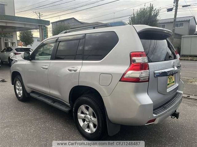 toyota land-cruiser-prado 2015 769235-240920134912 image 2