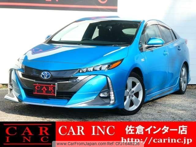 toyota prius-phv 2017 CFJ1648236 image 1