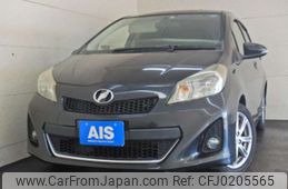 toyota vitz 2011 -TOYOTA--Vitz DBA-NCP131--NCP131-2004369---TOYOTA--Vitz DBA-NCP131--NCP131-2004369-