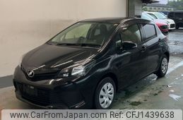 toyota vitz 2015 -TOYOTA--Vitz KSP130-2141697---TOYOTA--Vitz KSP130-2141697-