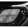 toyota c-hr 2017 quick_quick_DAA-ZYX10_ZYX10-2022400 image 6