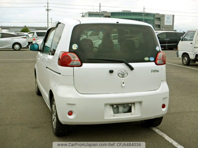 toyota porte 2011 No.13160 image 2