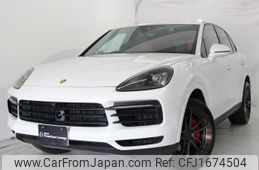 porsche cayenne 2018 CFJ1674504