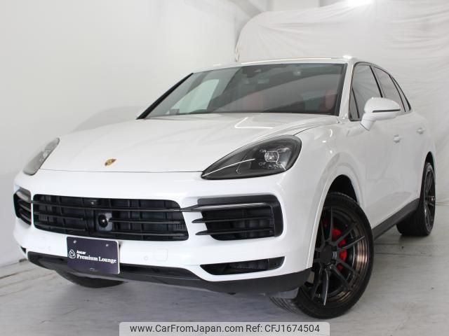 porsche cayenne 2018 CFJ1674504 image 1