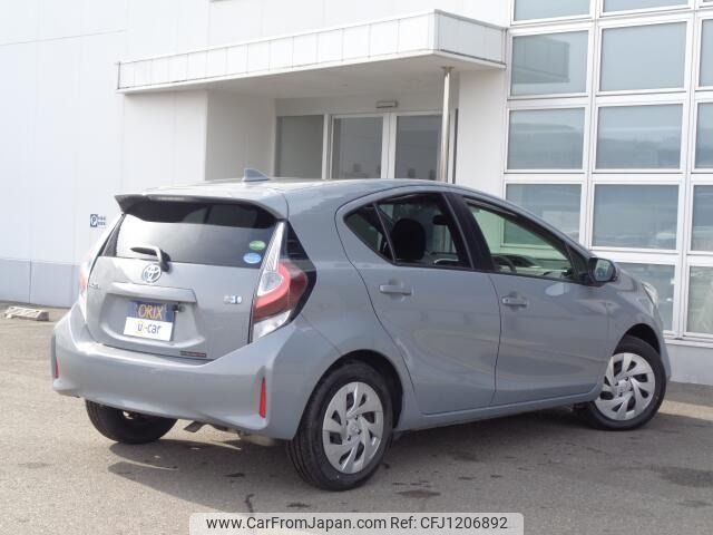 toyota aqua 2020 -TOYOTA--AQUA 6AA-NHP10--2686493---TOYOTA--AQUA 6AA-NHP10--2686493- image 2