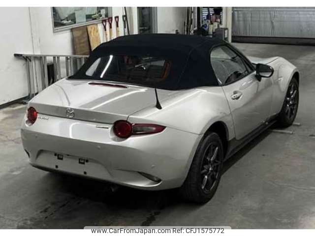 mazda roadster 2022 CFJ1575772 image 2