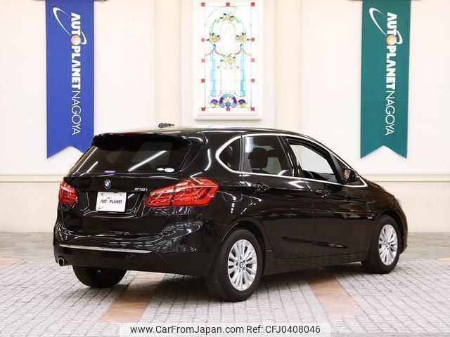 bmw 2-series 2017 quick_quick_2A15_WBA2A32070V464892 image 2