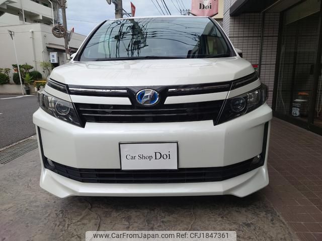 toyota voxy 2014 CFJ1847361 image 2