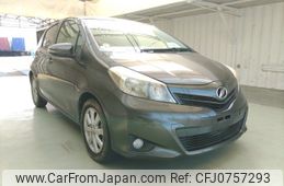 toyota vitz 2012 ENHANCEAUTO_1_ea294697