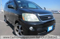 toyota noah 2006 3282185-Y2025020238A-21