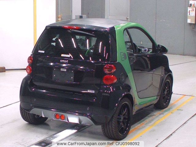 smart fortwo 2014 -SMART--Smart Fortwo 451392-WME4513922K744128---SMART--Smart Fortwo 451392-WME4513922K744128- image 2