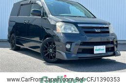 toyota noah 2004 -TOYOTA--Noah CBA-AZR60G--AZR60-0365685---TOYOTA--Noah CBA-AZR60G--AZR60-0365685-