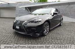 lexus is 2015 CFJ5835617