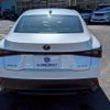 lexus is 2020 CFJ1825720 image 10