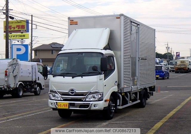 hino dutro 2021 N9024080034F-90 image 1