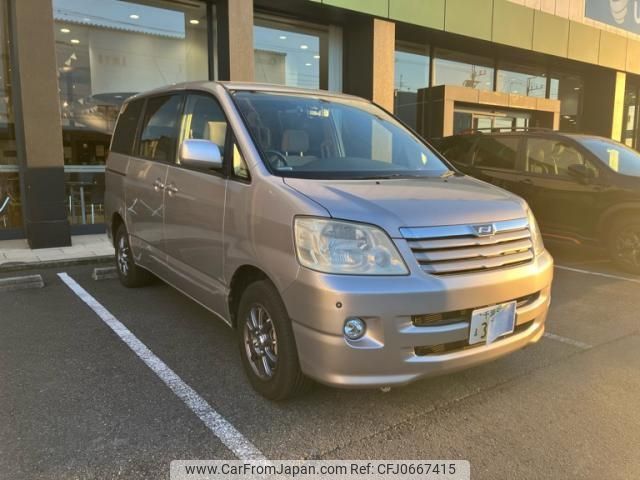 toyota noah 2004 -TOYOTA--Noah TA-AZR65G--AZR65-0079920---TOYOTA--Noah TA-AZR65G--AZR65-0079920- image 2