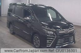 toyota voxy 2017 quick_quick_DBA-ZRR85W_0081037