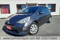 toyota aqua 2013 -TOYOTA--AQUA NHP10--6203121---TOYOTA--AQUA NHP10--6203121-