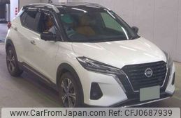 nissan kix 2020 -NISSAN 【千葉 335ﾈ 605】--KIX 6AA-P15--P15-013219---NISSAN 【千葉 335ﾈ 605】--KIX 6AA-P15--P15-013219-