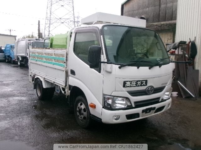 toyota dyna-truck 2017 CFJ1862427 image 2