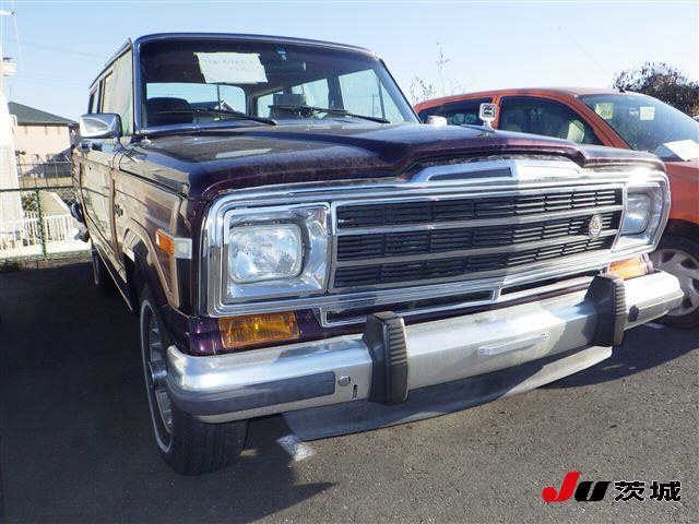 car_dd7dc85a-160c-4e91-8354-