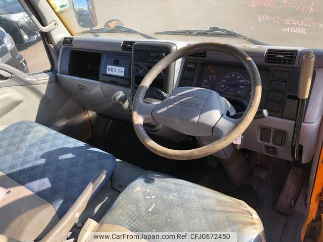 mitsubishi-fuso canter 2005 GOO_NET_EXCHANGE_1020595A30250113W001 image 2